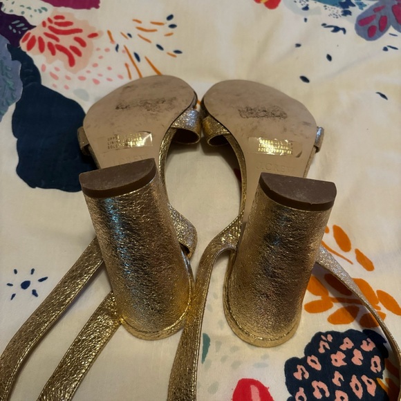 J Crew Block heeled ankle wrap sandal in crackled gold leather. - Picture 4 of 4